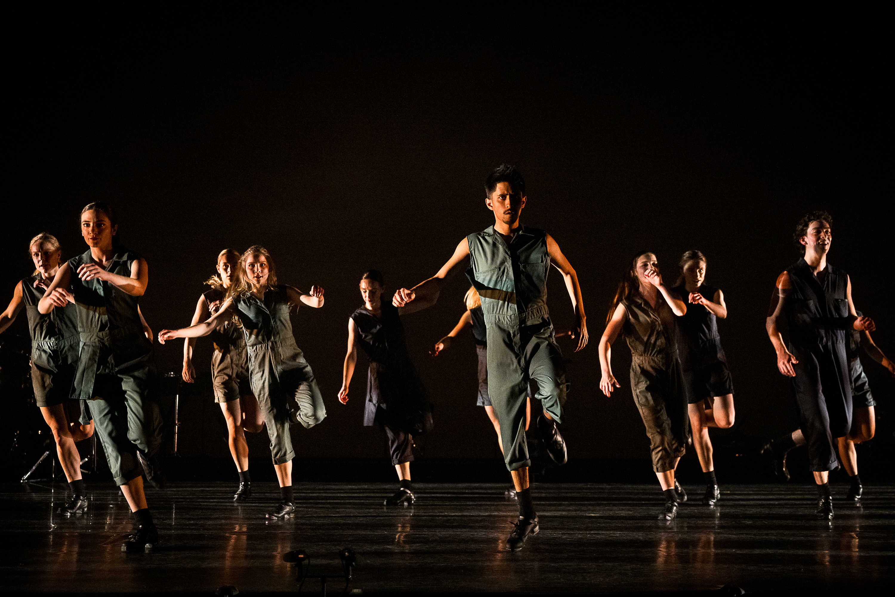 S&Eacute;seacht performed by Trinity Irish Dance Company